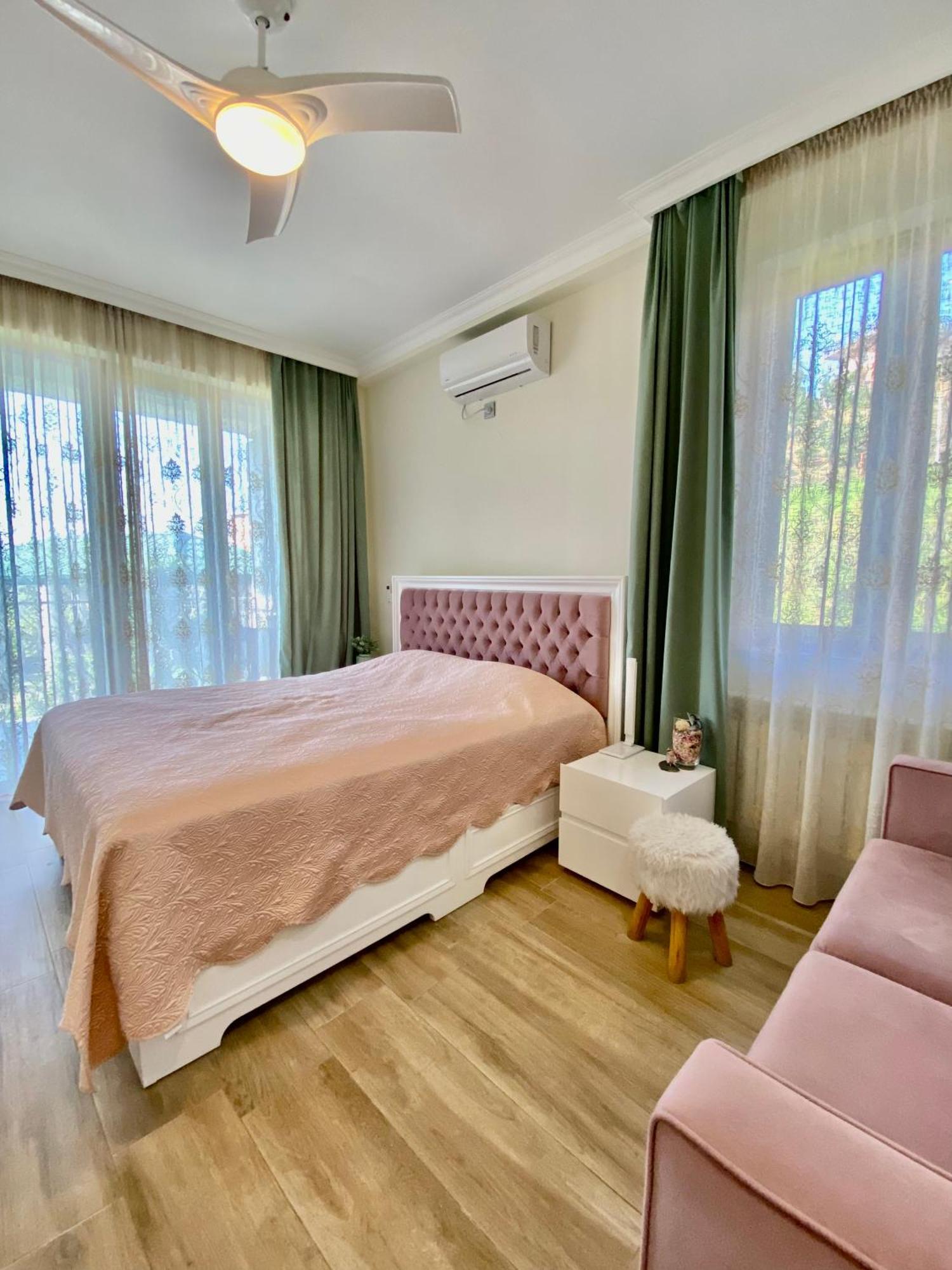 Guest House Botanical Paradise 姆兹瓦内康茨基 外观 照片